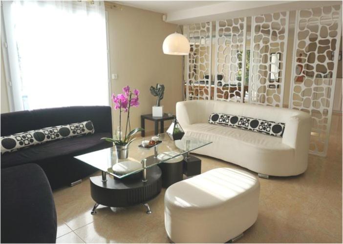 Les Centauris Bed & Breakfast Pleguien Bagian luar foto