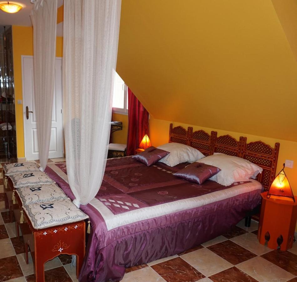 Les Centauris Bed & Breakfast Pleguien Bagian luar foto