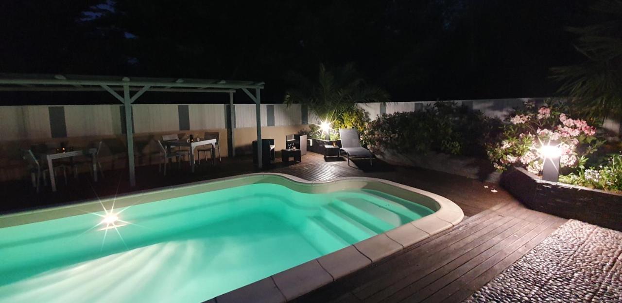 Les Centauris Bed & Breakfast Pleguien Bagian luar foto